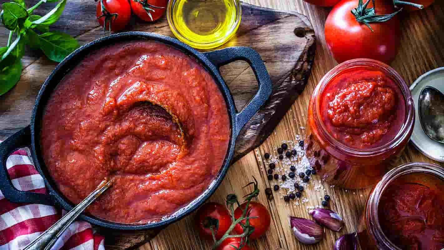 رب گوجه فرنگی ۴۰۰ گرمی با بسته بندی اقتصادی